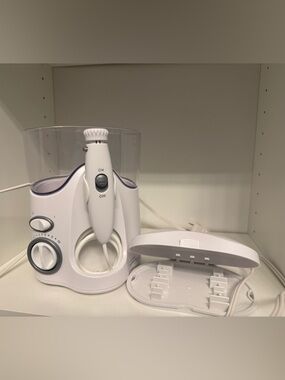 Waterpik WP-140C Water Flosser – Clean & Fully Working